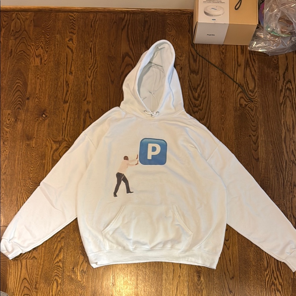 Men’s Pushing P Hoodid